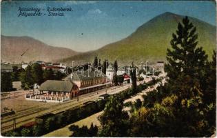 1917 Rózsahegy, Ruzomberok; Stanica / Pályaudvar, vasútállomás. Valuch János kiadása / railway station + &quot;M. kir. rokkantkórház Rózsahegy&quot; (kopott sarkak / worn corners)