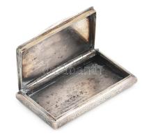 Ezüst(Ag) dobozka, jelzett, monogrammal, 7,5×5 cm, nettó: 61 g