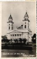 1940 Szatmárnémeti, Satu Mare; Catedrala rom. cat. / Római katolikus székesegyház. Singer Nándor kiadása. Kósa foto / cathedral + &quot;1940 Szatmárnémeti visszatért&quot; So. Stpl. &quot;Szatmár-Németi hazatért 1940. szeptember 5.&quot; (fl)