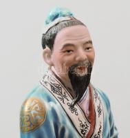 cca 1960 Kínai export porcelán figura: Férfi libával. Jelzett, m: 21 cm
