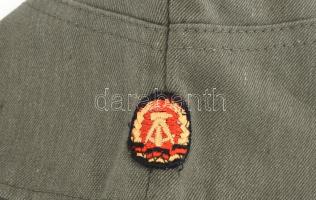 Német Demokratikus Köztársaság katonai sapka