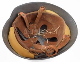 Német Demokratikus Köztársaság katonai sisak