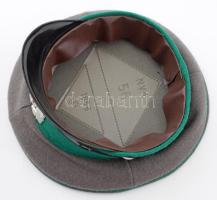 Német Demokratikus Köztársaság katonai tányérsapka