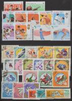 Főleg bélyegzett Sport motívum gyűjtemény 16 lapos Philux berakóban, benne több száz darab bélyeg te...