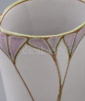 Gonda Margit: 3 darab kerámia váza. Egyik repedéssel, jelzett, m: 18-19 cm