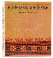 Alzbeta Lichnerová A hímzés varázsa - Praktikus kézikönyvek könyvtára Bratislava 1980. 167p. Kiadói egészvászon kötés, papír védőborítóval.