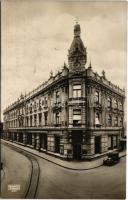 Szombathely, Graf József Hotel Herczeg szálloda és kávéház, autó