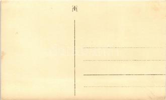 Kislányok korcsolyával. Kis Pál koszorús fényképész mester műterme felvétele. Budapest VII. Király u...