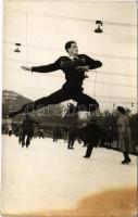 Czakó György műkorcsolyázó a budapesti műjégpályán. Képzőművészeti Alap / Hungarian figure skater, sport (fl)