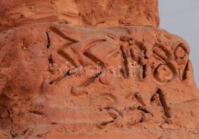 Benczédi Sándor (1912-1998): Gyermekével viccelődő férfi. 1989, jelzett: BS, m: 33 cm