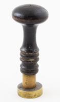 Nemesi családi címeres pecsétnyomó, bronz, fa 8 cm