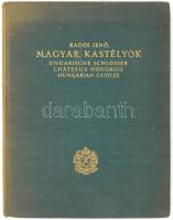 Rados Jenő: Magyar kastélyok. Ungarische Schlösser. Châteaux hongrois. Hungarian Castles. Bp., 1931, Műemlékek Országos Bizottsága - Könyvbarátok Szövetsége, (Kir. M. Egyetemi Nyomda), 238+1 p. A 21-211 oldalak között fekete-fehér fotókkal, valamint szövegközi illusztrációkkal. Kiadói aranyozott egészvászon-kötés, kopott borítóval, a gerincen kis sérüléssel.