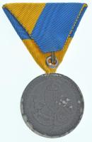 1941. "Délvidéki Emlékérem" Zn emlékérem eredeti mellszalagon. Szign.: BERÁN L. T:VF korr....