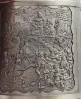 Díszes ón söröskorsó, m:15,5 cm