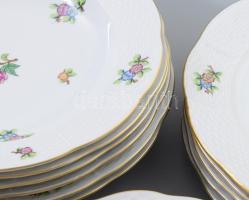 Herendi Eton mintás 6 személyes tál szett: 5 darab nagytányér, 6 darab mélytányér, 6 darab kistányér...