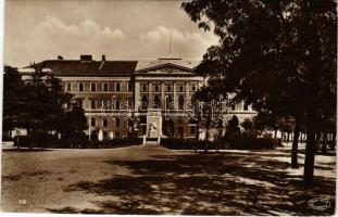 Budapest IX. M. kir. Honvéd Ludovika Akadémia. Csiky Foto (fl)