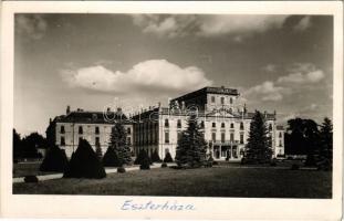 Eszterháza (Fertőd), Herceg Esterházy kastély. Foto Diebold, Czillinger Horváth József kiadása