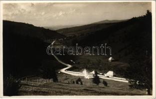 Gyimes, Ghimes; völgy kezdete Szépvíz felől. Gust &amp; Puskás fényképészete / valley from Frumoasa. photo