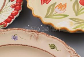 3 db Pataki Kerámia dísztál , kézzel festett, jelzett, hibátlan 26-36 cm