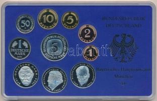 NSZK 2000D 1pf-5M (10xklf) forgalmi sor műanyag dísztokban, külső karton tokkal T:PP 
FRG 2000D 1 P...