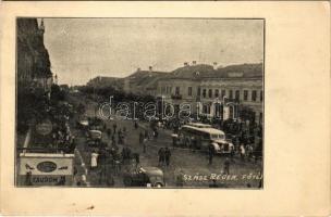 Szászrégen, Reghin; Fő tér, autóbusz, Nivea, Cauron üzlet. &quot;Üdvözlet a felszabadult Szászrégenből!&quot; bevonulás / main square, autobus, shops, entry of the Hungarian troops (EK)