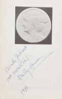 Honthy Hanna (1893-1978) színésznő,operettprimadonna autográf dedikációja Osváth Júlia (1908-1994) o...