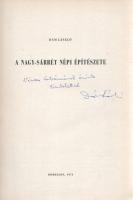 Dám László: 
A Nagy-Sárrét népi építészete. (Kétszeresen dedikált.)
Debrecen, 1975. (Kossuth Lajos...
