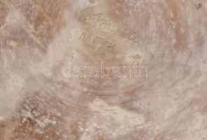 A. Izubski pezsgősvödör. Réz, dombornyomott, vésett, jelzett d: 18 cm, m: 21 cm