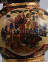 Satsuma stílusú kínai export váza, jelzés nélkül, m: 19,5 cm