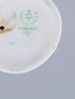 Hollóházi zsebredugott kezű kisfiú + nyújtózkodó kislány. Terv.: Káldor Aurél. Jelzett, hibátlan, m:...