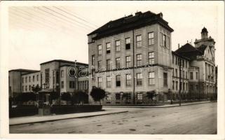 Pécs, Egyetem. Balcsik J. kiadása