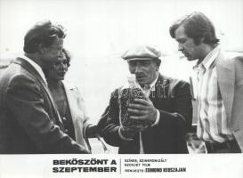 cca 1989 előtt készült ,,Beköszönt a szeptember" című szovjet film jelenetei és szereplői, 7 db...