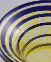 Murano színezett váza, melegen rátekert üvegszál díszítéssel, jelzés nélkül, m: 19,5 cm