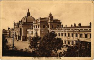 1915 Ivano-Frankivsk, Stanislawów, Stanislau; Dworzec kolejowy / railway station (punched hole) + &quot;K.u.K. Reservebäckerei No. 54.&quot;