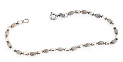 Ezüst(Ag) henger mintás karkötő, jelzett, h: 19 cm, nettó: 4,9 g