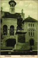 Constanta, Palatul comunal si Ovidiu / municipal palace, statue (EK)