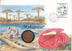 Madagaszkár 1992. 5A acél felbélyegzett borítékon, bélyegzéssel, német nyelvű leírással T:UNC  Madagascar 1992. 5 Ariary steel in envelope with stamp, with German description C:UNC