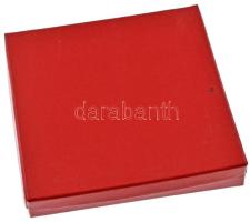 ~1970-1980. "10 éves a Skála 1976-1986" bronz emlékérem eredeti tokban (100mm) T:UNC,AU