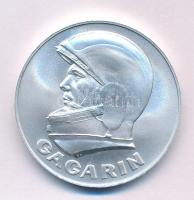 Szovjetunió 1991. "Gagarin - Az első ember az űrben" kétoldalas Al emlékérem, orosz és angol nyelvű tanúsítvánnyal (40mm) T:BU Soviet Union 1991. "Gagarin - First Man in Space" two-sided Al commemorative medallion with russian and english language certificate (40mm) C:BU