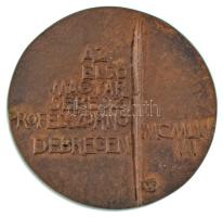 1977. "Prof. Dr. Ladányi Józsa / Az első magyar sebész professzornő - Debrecen MCMLXXVII" ...