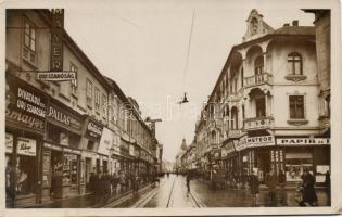 Nagyvárad the tailor shop of Hackmayer, the Pallas and Meteor bookshop, the Orchidea florist´s, the Carmen Reichard and the Apollo drug store (EK)