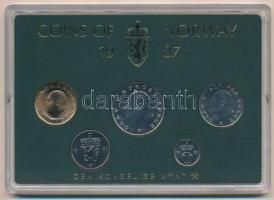 Norvégia 1987. 10ö-10K (5xklf) forgalmi sor műanyag tokban T:UNC Norway 1987. 10 Öre - 10 Kroner (5xdiff) coin set in original plastic case C:UNC