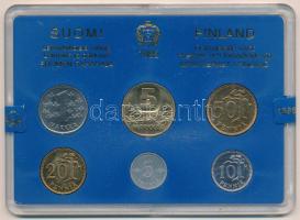 Finnország 1985. 5p-5M (6xklf) forgalmi sor plasztik tokban T:UNC Finland 1985. 5 Pennia - 5 Markka (6xdiff) coin set in plastic case C:UNC