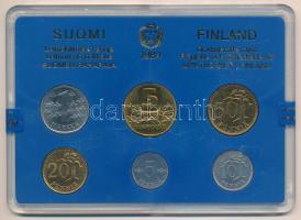 Finnország 1984. 5p-5M (6xklf) forgalmi sor plasztik tokban T:UNC Finland 1984. 5 Pennia - 5 Markka (6xdiff) coin set in plastic case C:UNC