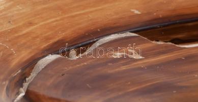 cca 19. sz. második fele, Nagyméretű antik osztrák fehérkerámia dísztál. Jelzett, hátoldalon sérülés...