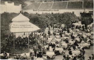 Trencsénteplic, Trencianske Teplice; Fő tér a zenepavilonnal, étterem, pincérek / Hauptplatz mit Musikpavillon / main square, music pavilion with music band, restaurant, waiters