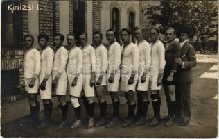 Temesvári Kinizsi SE (?) labdarúgócsapat, focisták / Chinezul Timisoara (?) football team. photo (fl)