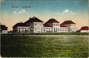 Lipótvár, Újvároska, Leopoldov; vasútállomás. Vasúti levelezőlapárusítás 9240. / railway station (EK)