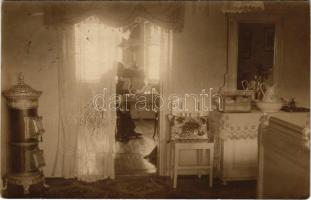 1915 Vulkán, Zsilyvajdejvulkán, Jiu-Vaidei-Vulcan, Vulcan; Abelinó, levélíró hálószobája, belső / bedroom of the writer of the letter, interior. photo