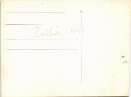 1941 Zsibó, Jibou; falubelik az úton / villagers on the road. photo (vágott / cut) (12 x 9 cm)